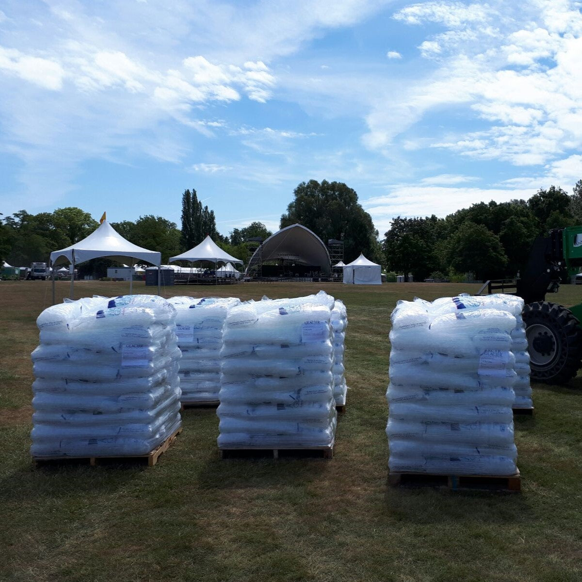 Premium Bagged Ice - 1 pallet (63 x 26.4 lb bags) 1,636.8 lbs - Misc image 4