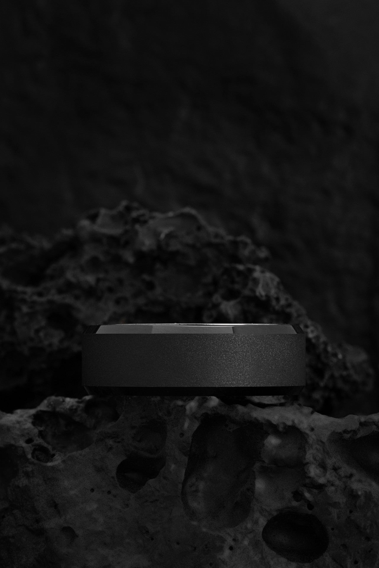 The Zephyrus : Contemporary Titanium and Black Brushed Tungsten Ring - Jewelry image 4