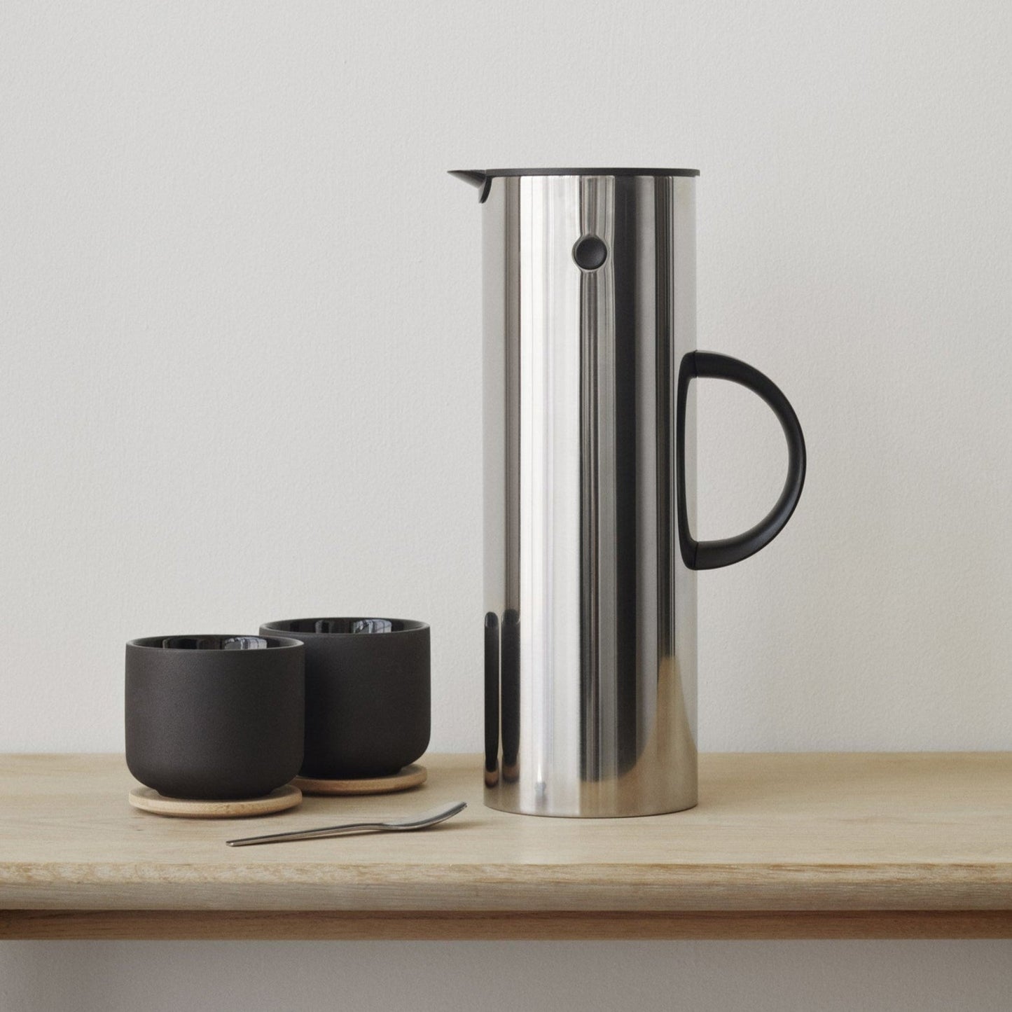 EM77 vacuum jug 1 L - steel - Kitchen & Dining image 2