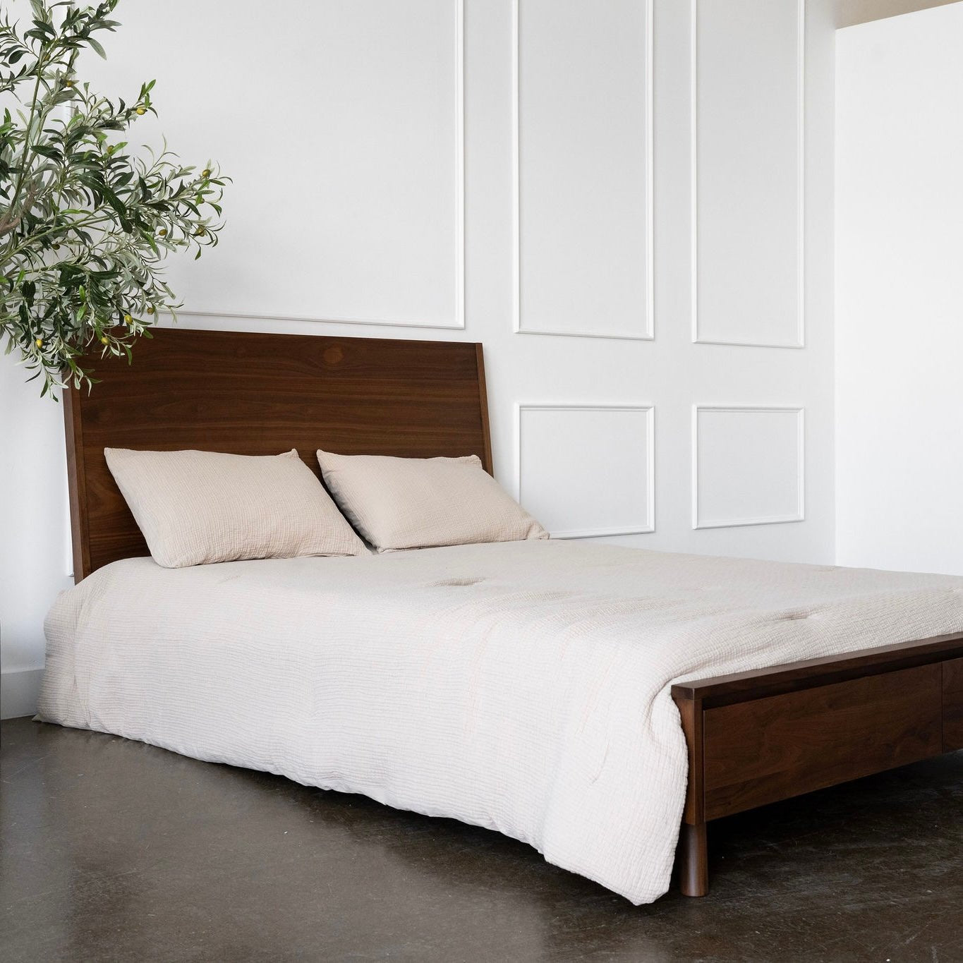 Joey - Walnut Storage Bed - Furniture image 5