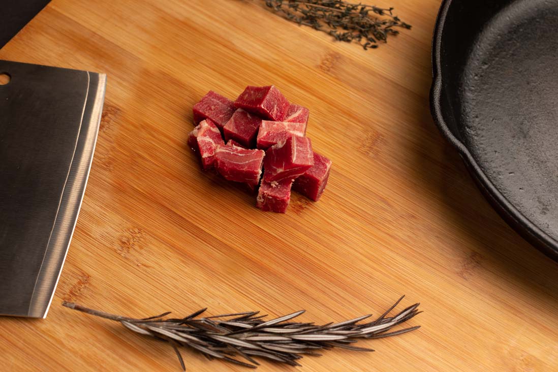 New Zealand Lamb Diced Leg 3/4" Cubes - (4 x 1lb) - Bedding image 3