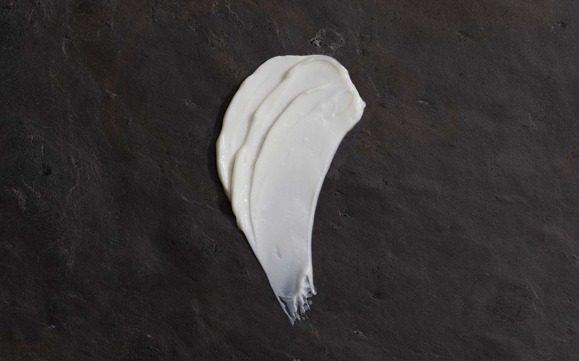 Rosewood + Vanilla Rich Hydration Hand Cream - Misc image 2