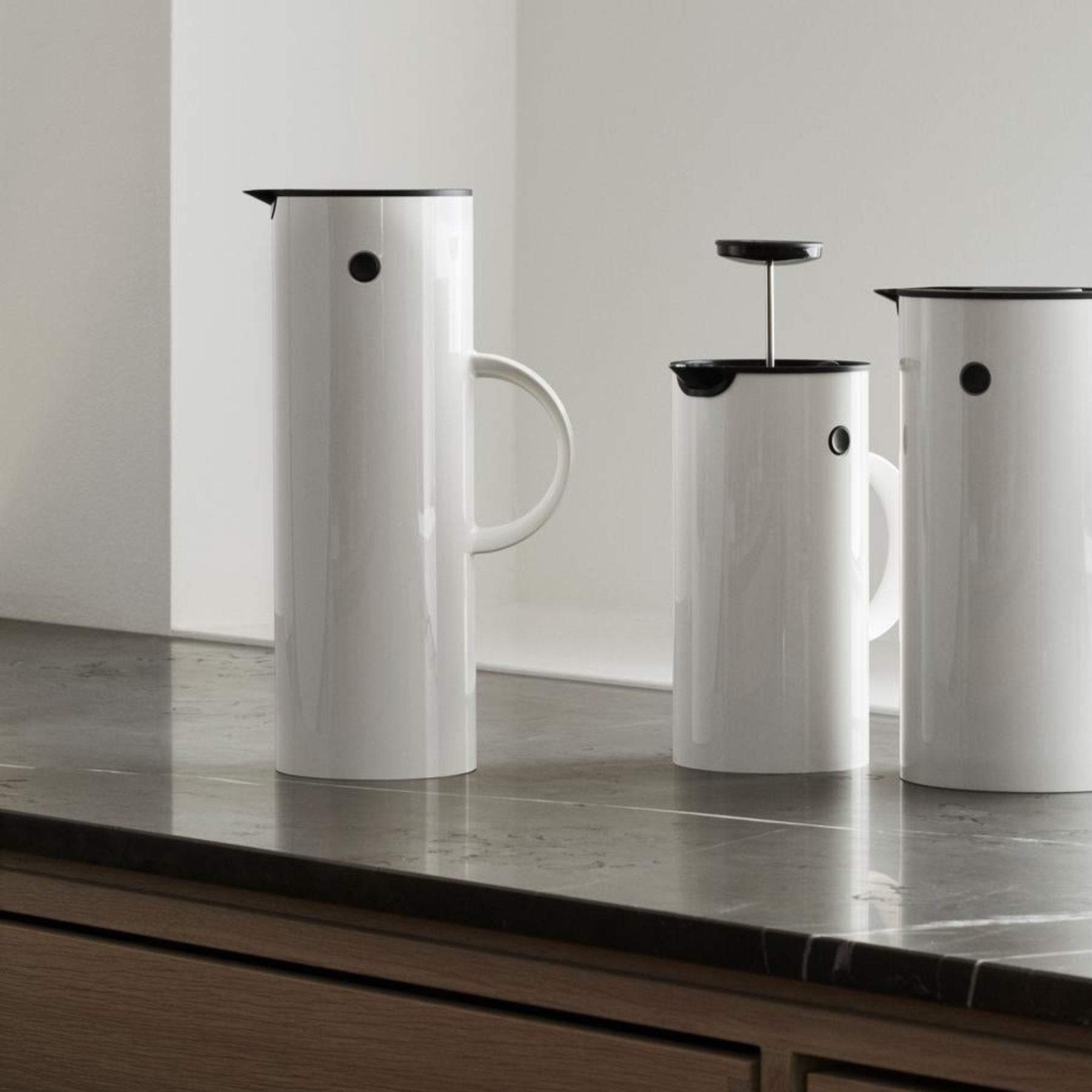 EM77 vacuum jug 1 L - white - Kitchen & Dining image 3