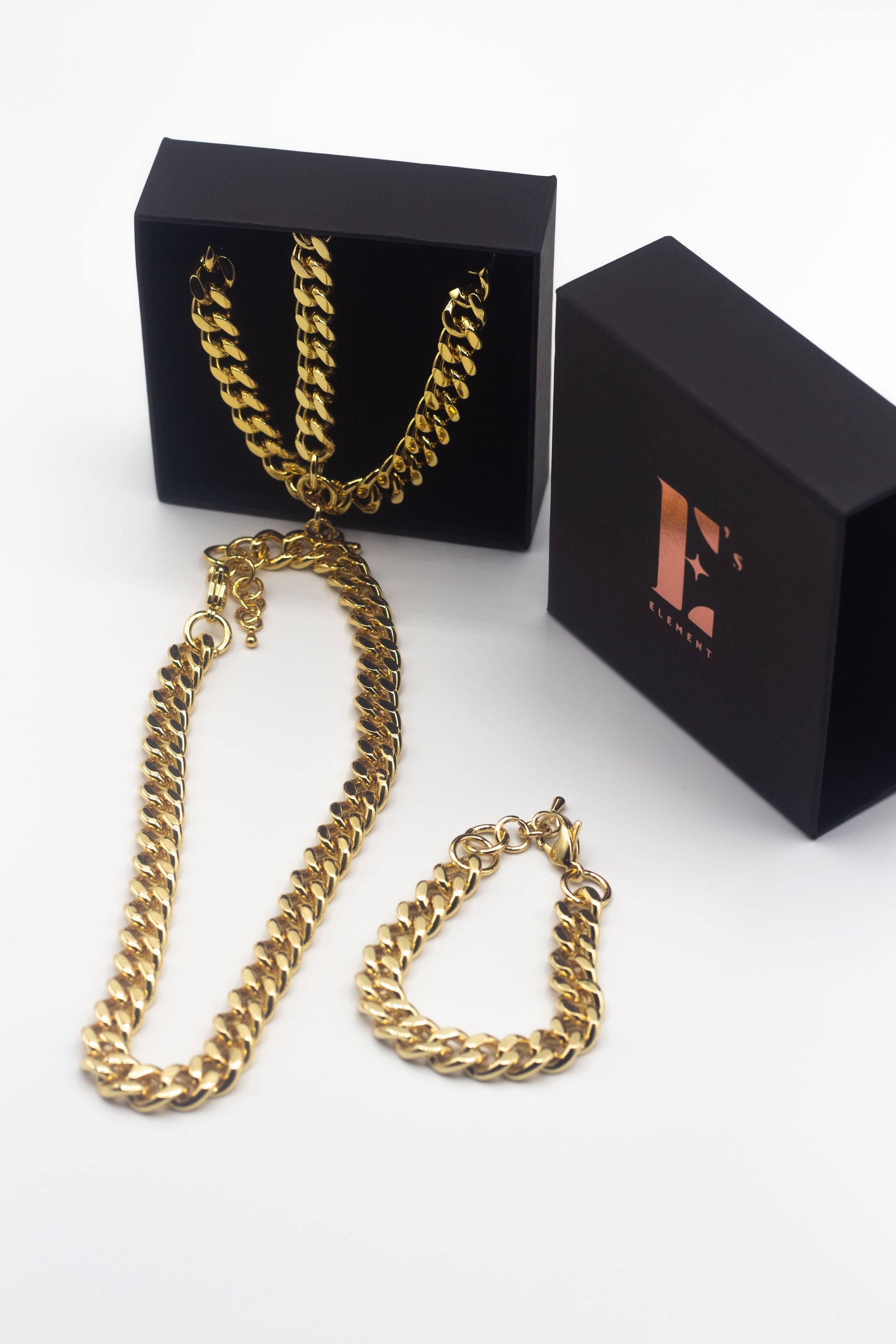 The Emmanuela Set in Gold - Jewelry image 9