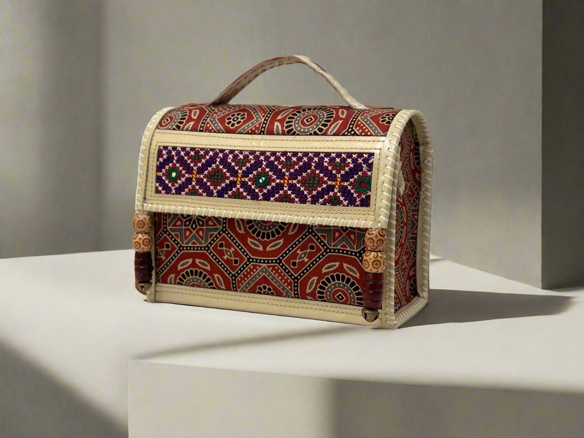 Handmade Designer Box Bag - Accessories image 2