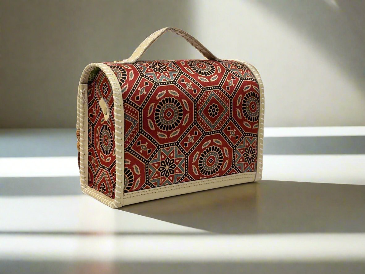 Handmade Designer Box Bag - Accessories image 3