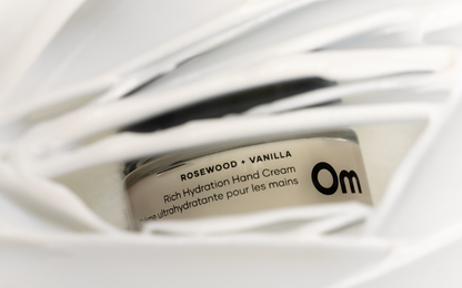 Rosewood + Vanilla Rich Hydration Hand Cream - Misc image 3