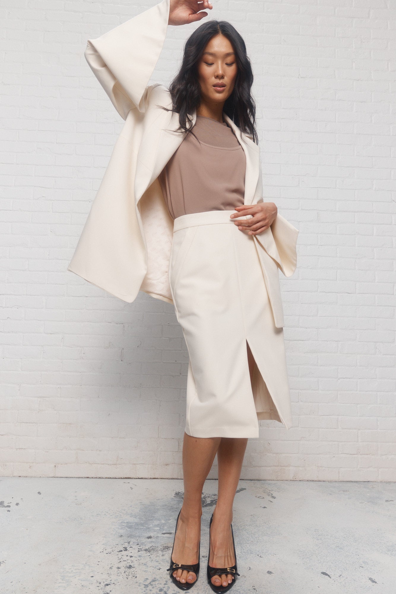 Luxanne | Veston crème - Misc image 4