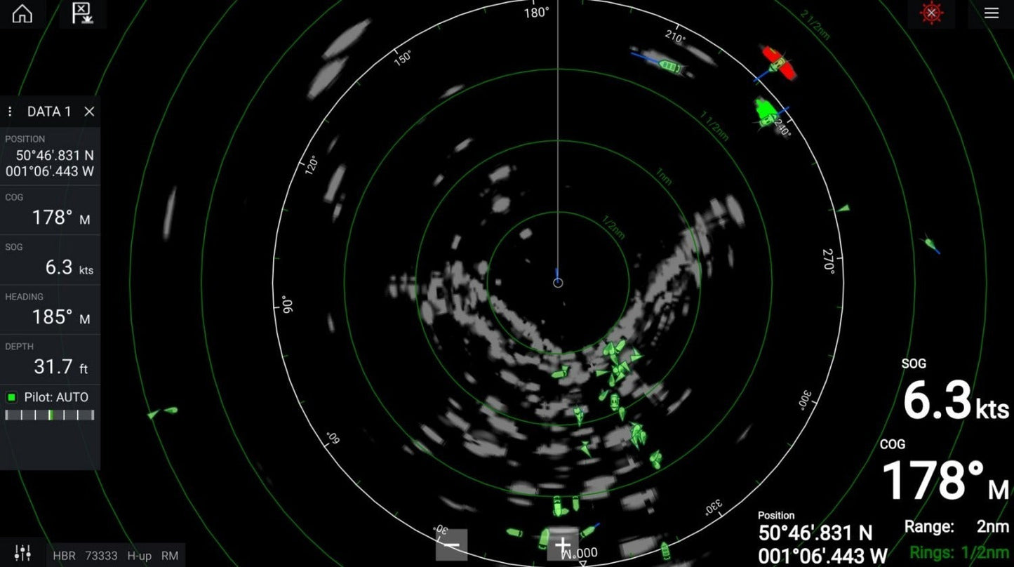 Raymarine Quantum 2 Q24D Doppler Radar with 10m Power and Data Cables White T70416 - Misc image 1