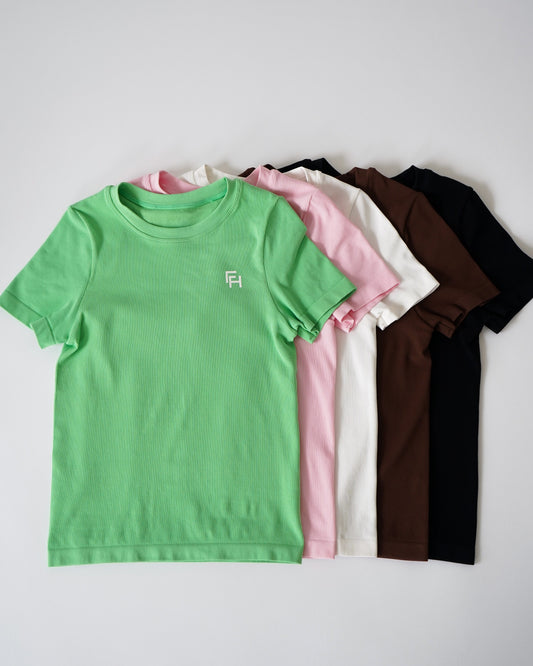 Ribbed Seamless T-Shirt- 5 Pack - Apparel image 1