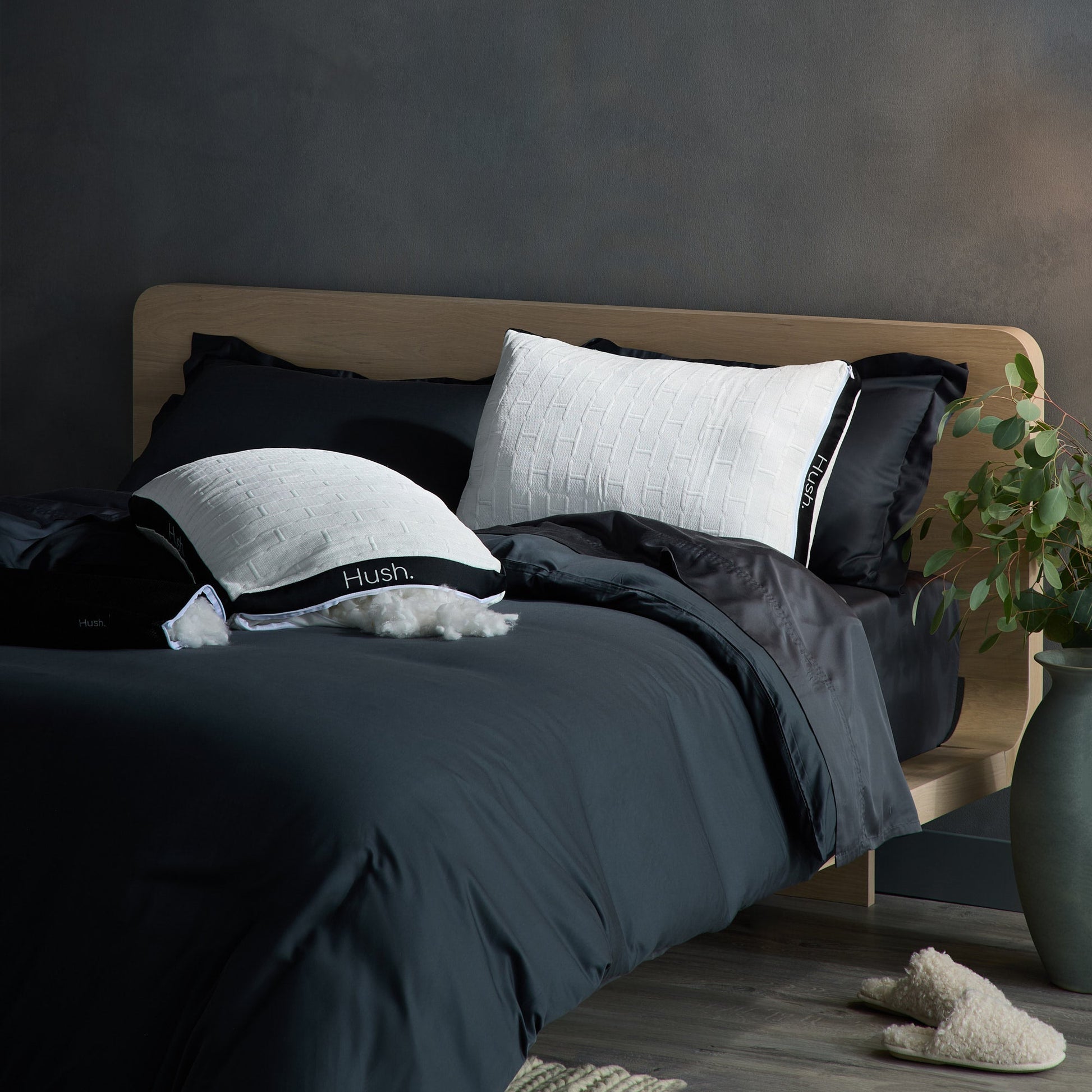 Hybrid Adjustable Cooling Pillow - Bedding image 7