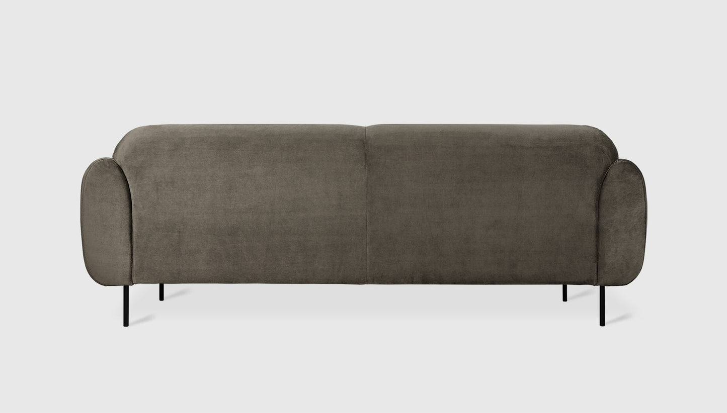 Nord Sofa - Apparel image 16