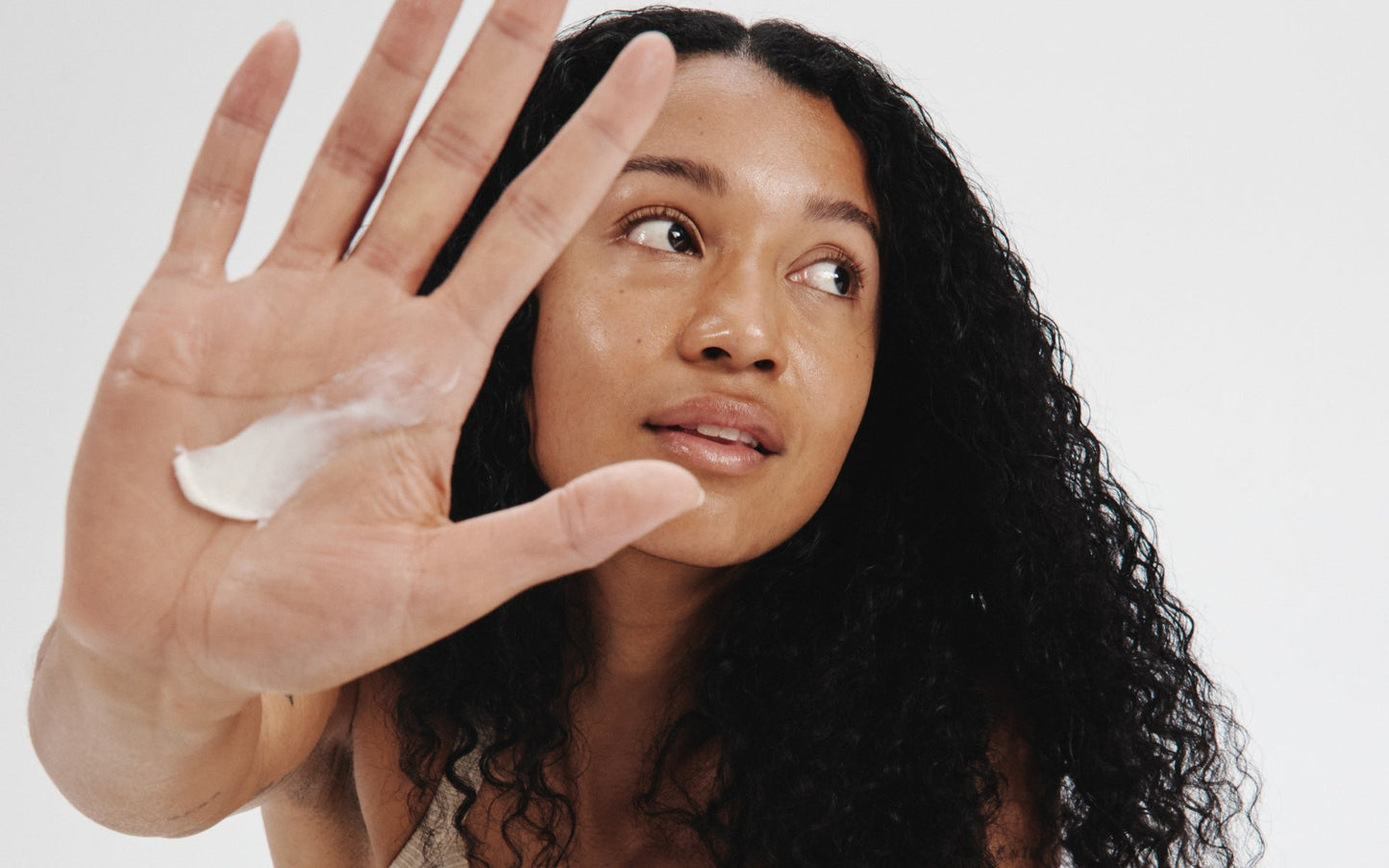 Rosewood + Vanilla Rich Hydration Hand Cream - Misc image 4