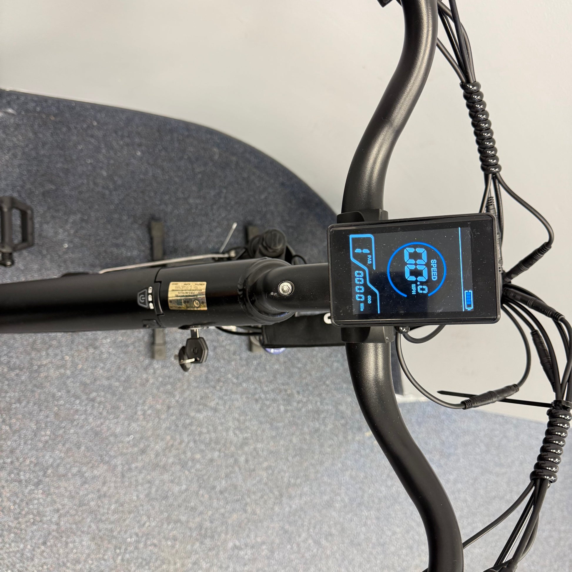 Open Box Cityscape 2.0 Step Through Black < 5 KM - Misc image 2