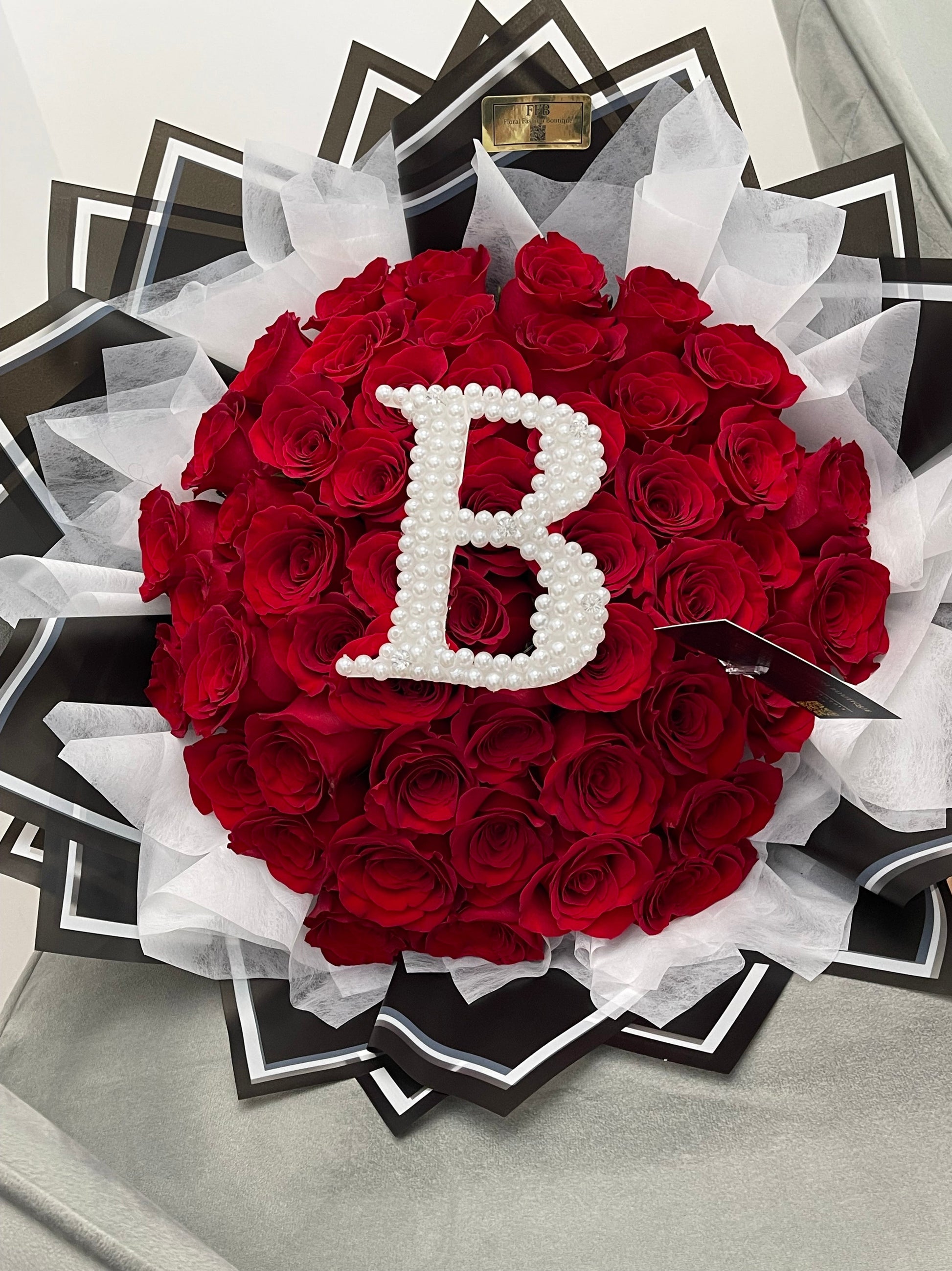Royal Elegance Bouquet – Luxurious Red Roses with Personalized Pearl Letter - Kitchen & Dining image 3