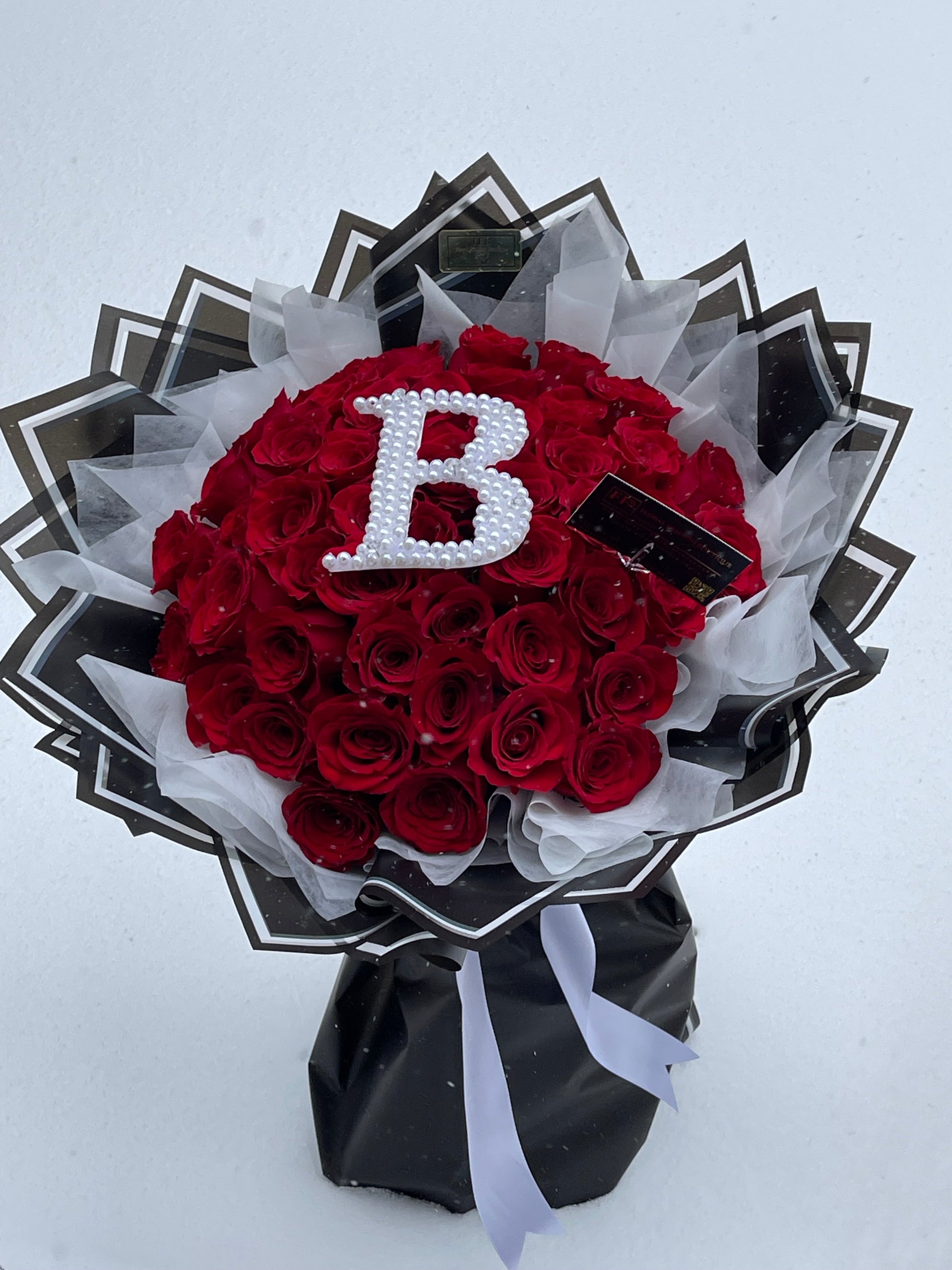 Royal Elegance Bouquet – Luxurious Red Roses with Personalized Pearl Letter - Kitchen & Dining image 2