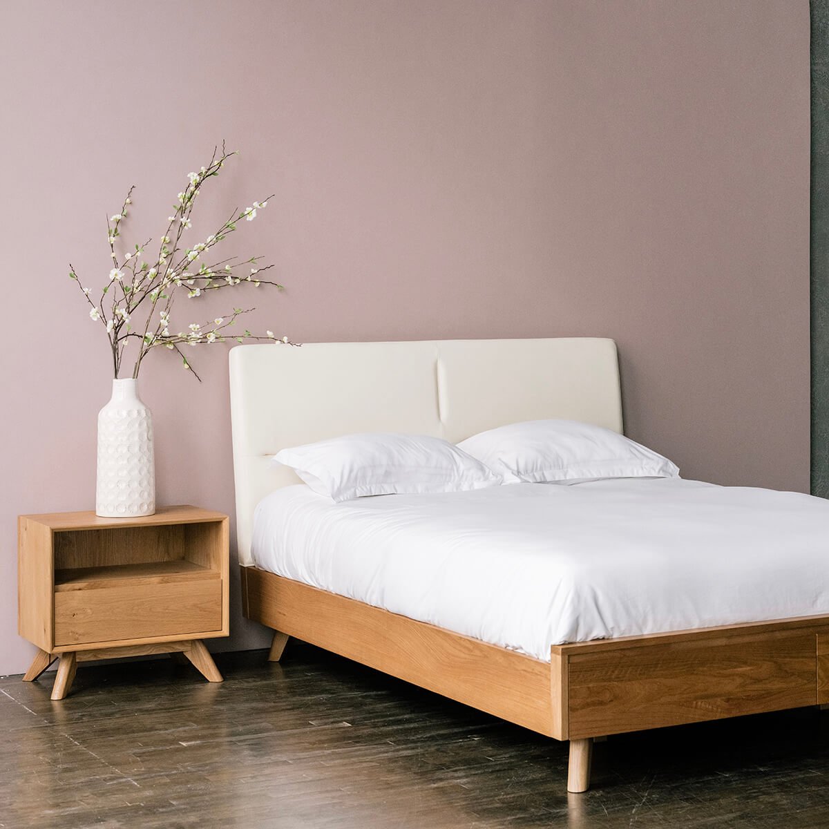Mattia - Leather White Oak Bed - Furniture image 3