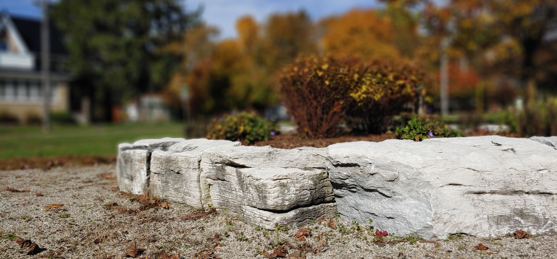 Armour Stone - Weathered Weatheredge Limestone - 2x2x3-5' - Misc image 2