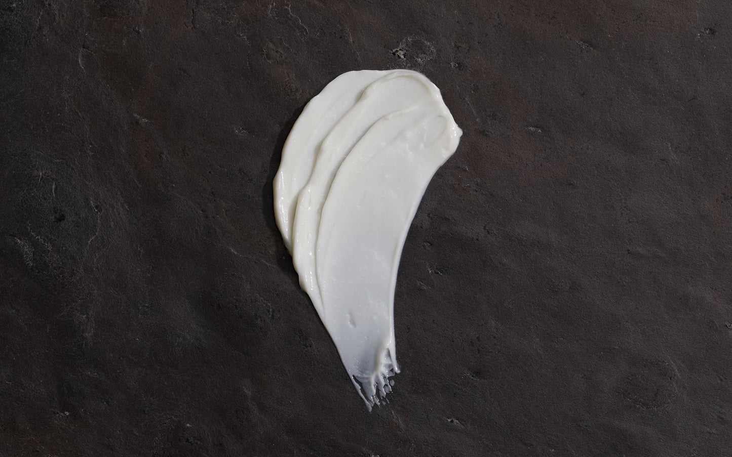 Rosewood + Vanilla Rich Hydration Hand Cream - Misc image 2