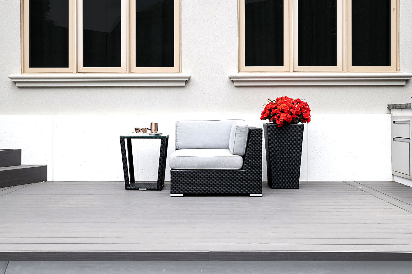 Lovett - Corner Seat - Furniture image 1