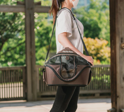 The Deluxe Cozy Pet Carrier - Accessories image 2