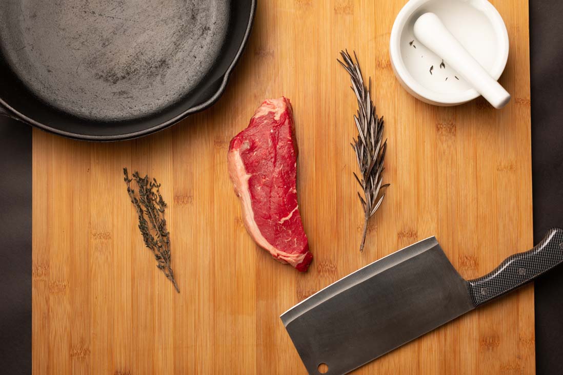 Australian Beef Striploin Steak Centre Cut  - (4 x 8oz) - Kitchen & Dining image 2